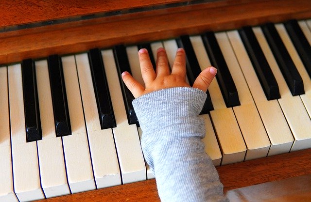 piano lesson little child little star